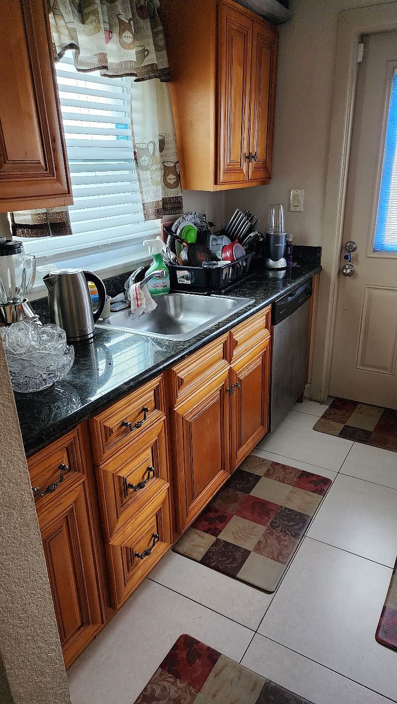 Furnished Finder property 560222_1 photo 4