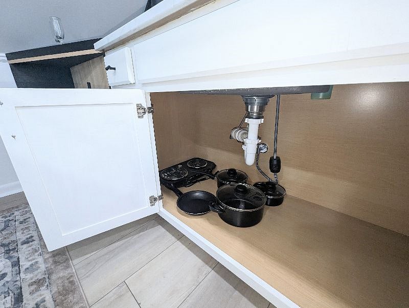 Furnished Finder property 560320_1 photo 13