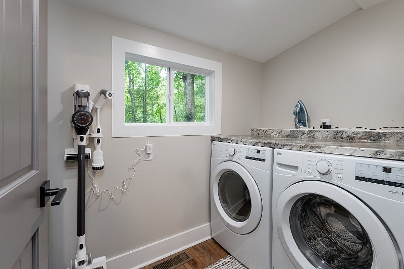 Furnished Finder property 560342_1 photo 14