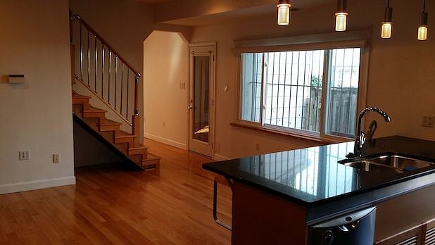 Furnished Finder property 560384_1 photo 9