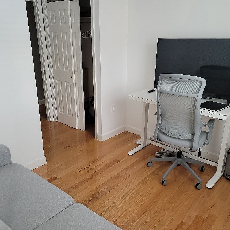 Bedroom 3 _Can be setup as Office