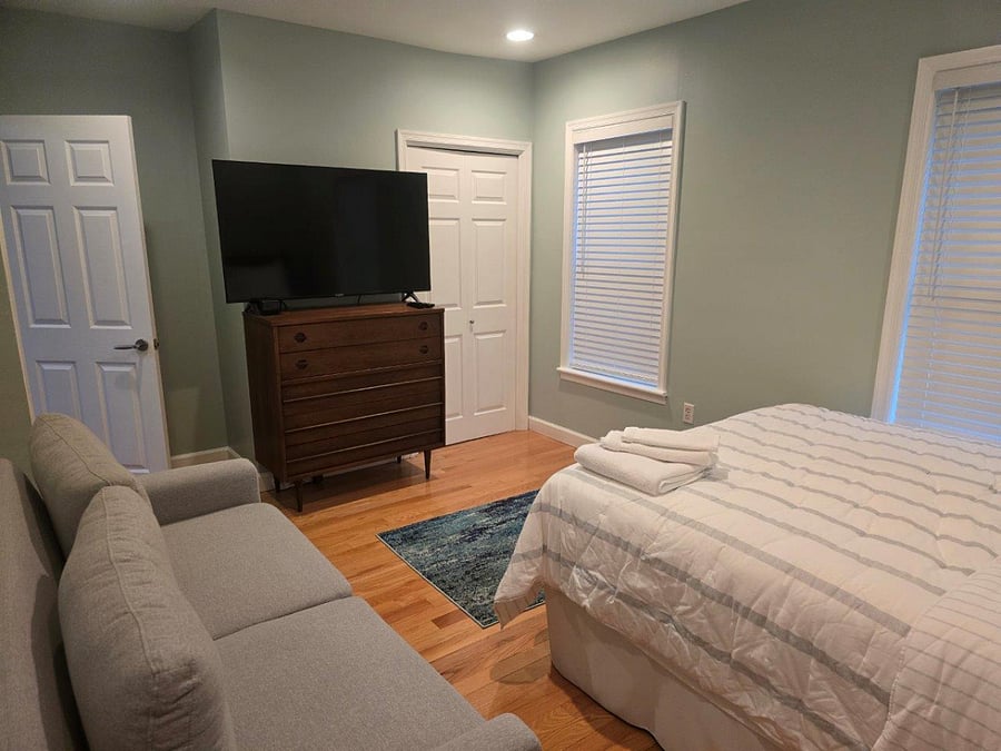 Furnished Finder property 560384_1 photo 17