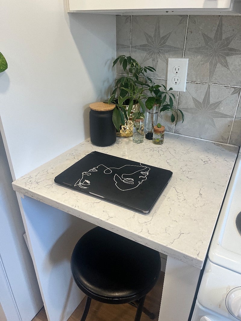 Work/Eating Space 