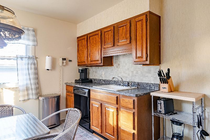 Furnished Finder property 560546_1 photo 11