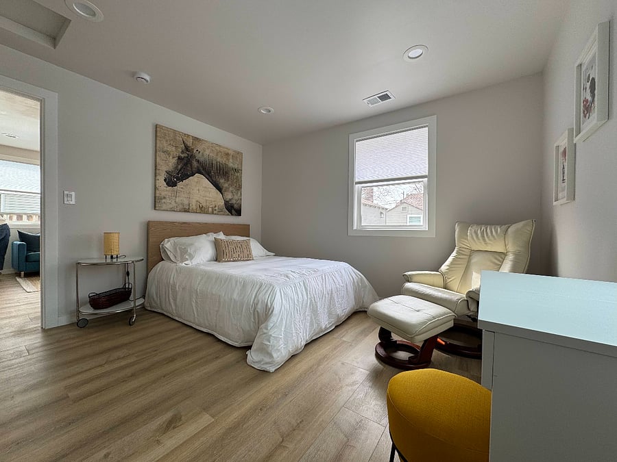 Full Size Bed