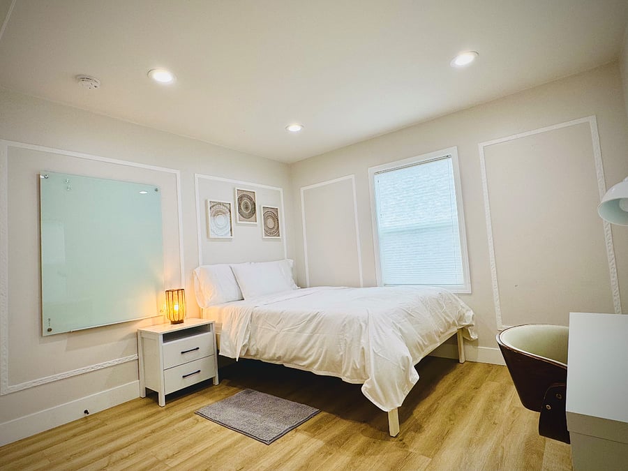 Bedroom 2- For couples or travelers sharing a room, this space can be converted into an office space upon request.