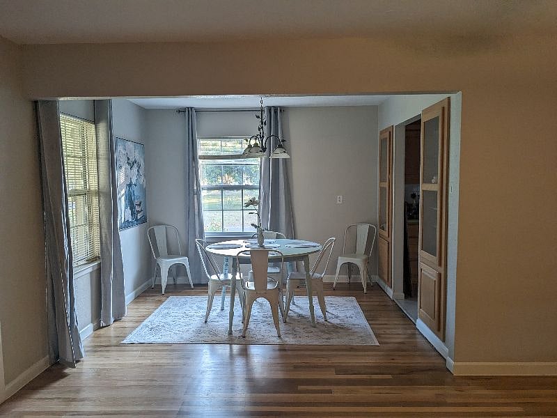 Dining area - adjacent to kitchen
