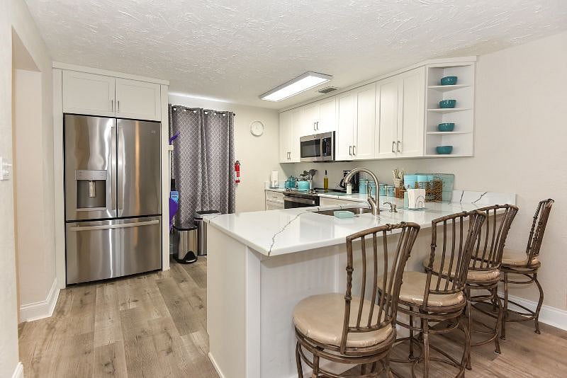 Furnished Finder property 560705_1 photo 3