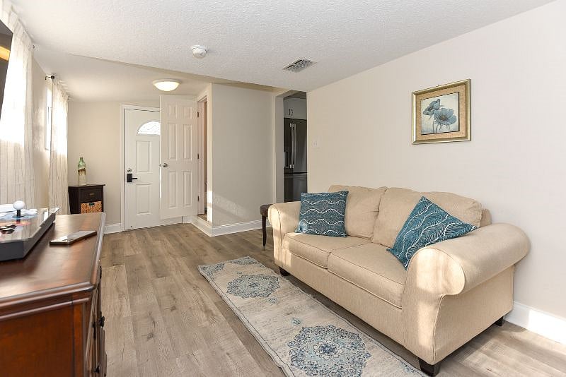 Furnished Finder property 560705_1 photo 8