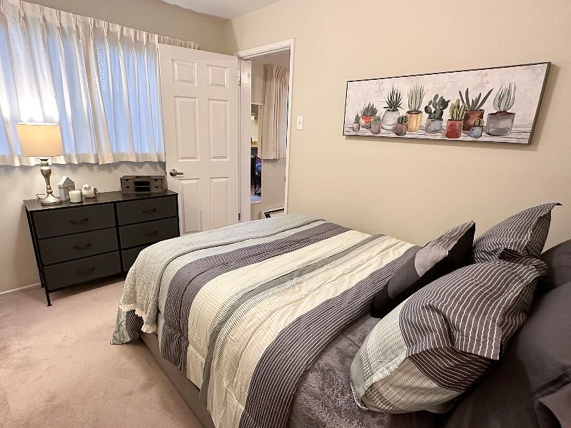 Furnished Finder property 560759_1 photo 11