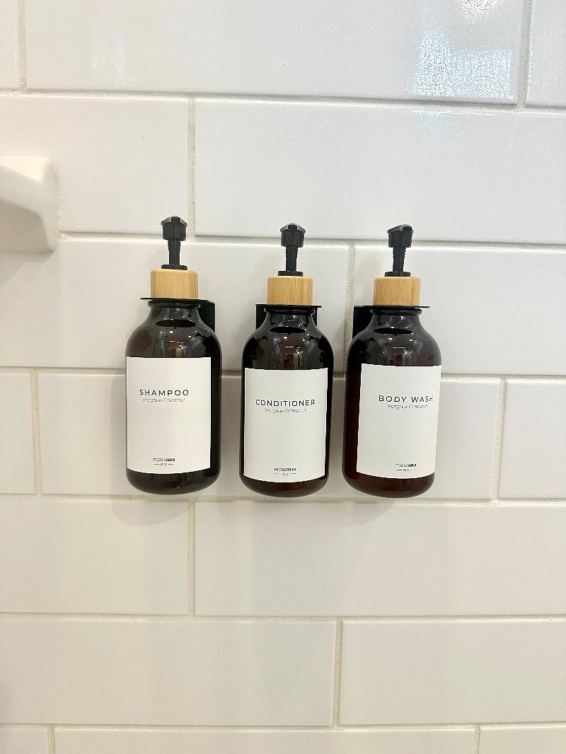 complimentary shampoo, conditioner & body wash