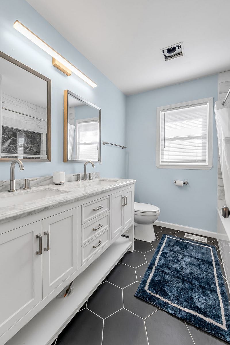 Private upstairs bathroom