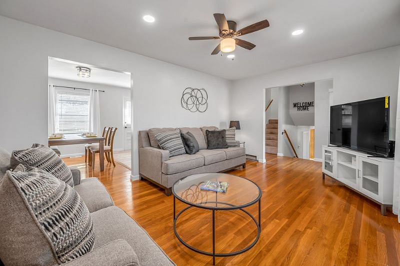 Furnished Finder property 560786_1 photo 18