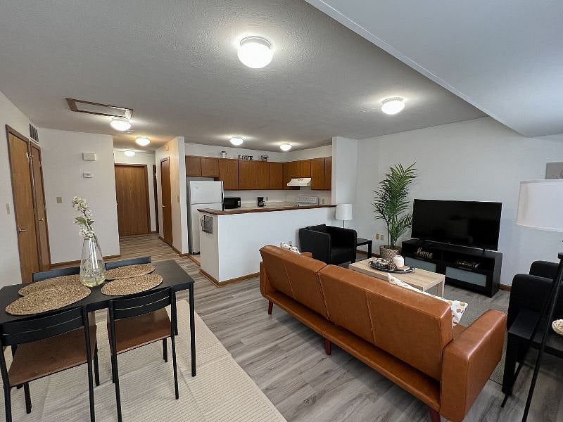 Furnished Finder property 560788_1 photo 3