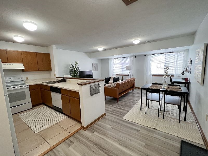 Furnished Finder property 560788_1 photo 7