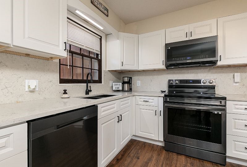 Furnished Finder property 560794_1 photo 9