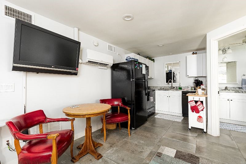 Furnished Finder property 560848_1 photo 4