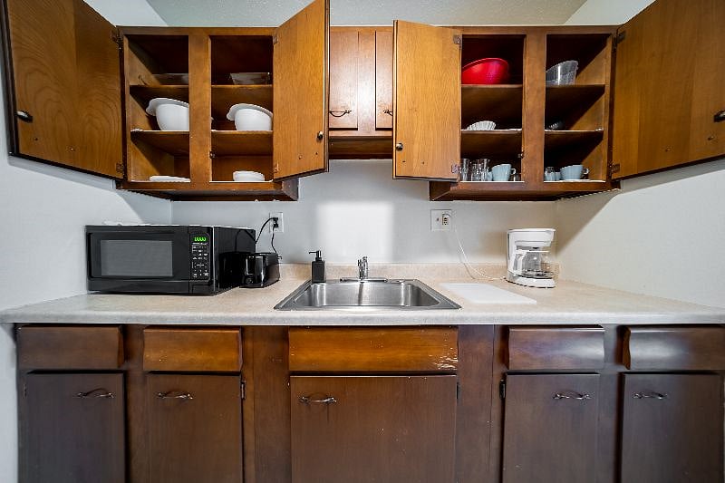 Furnished Finder property 560857_1 photo 12