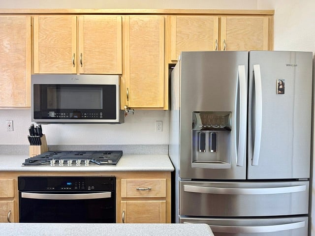 Furnished Finder property 560864_1 photo 3