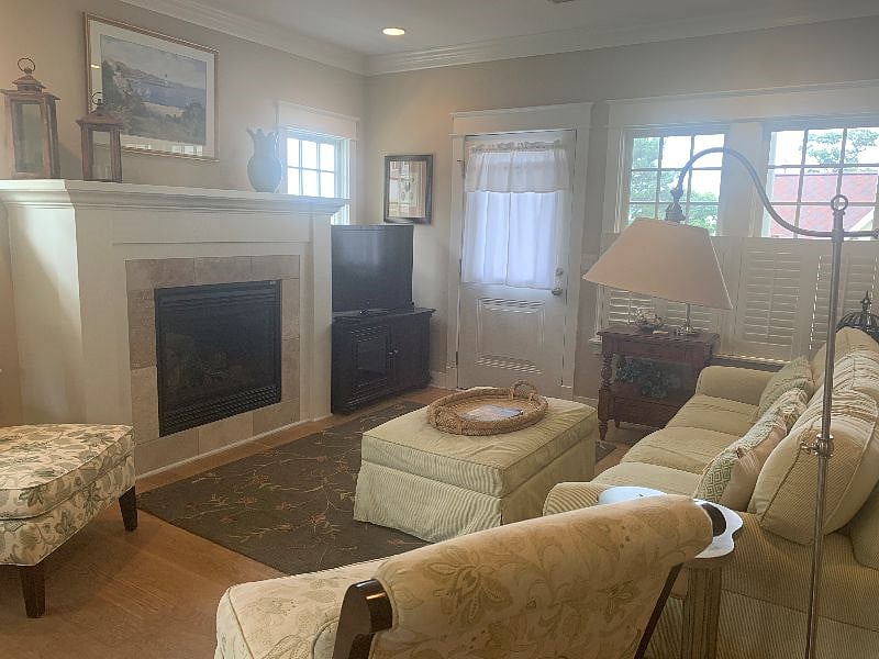 Furnished Finder property 560879_1 photo 2