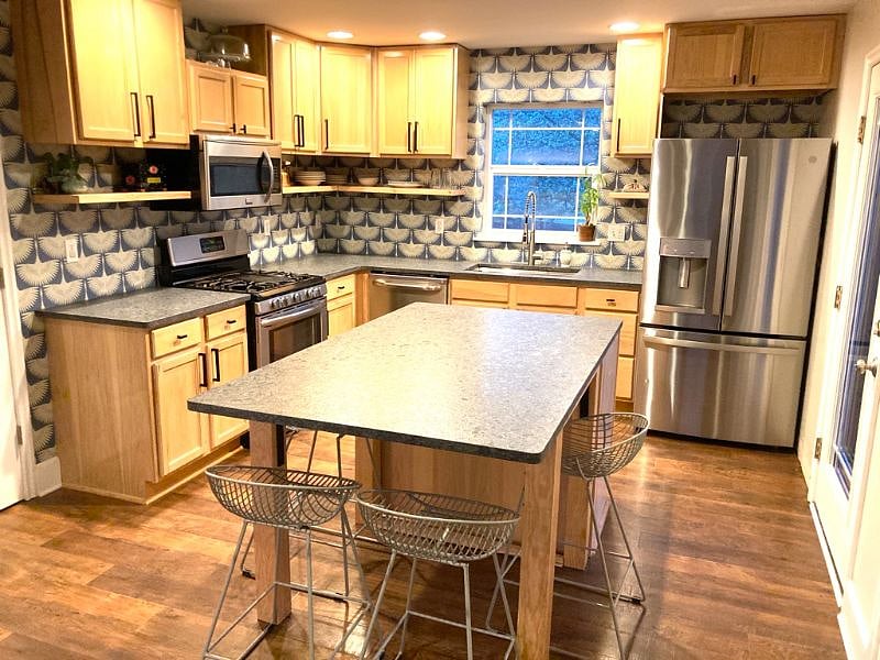 Furnished Finder property 560906_1 photo 16