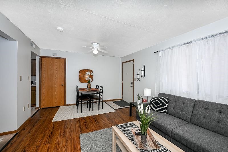 Furnished Finder property 560943_1 photo 4