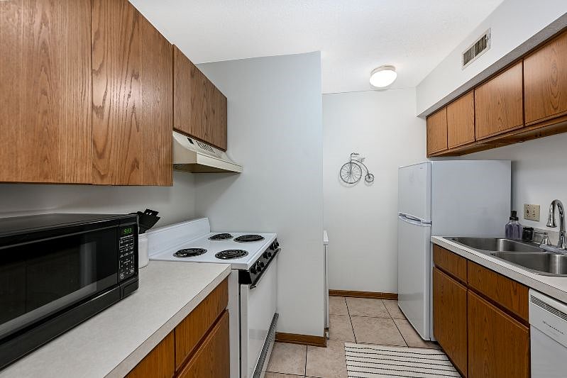 Furnished Finder property 560943_1 photo 7