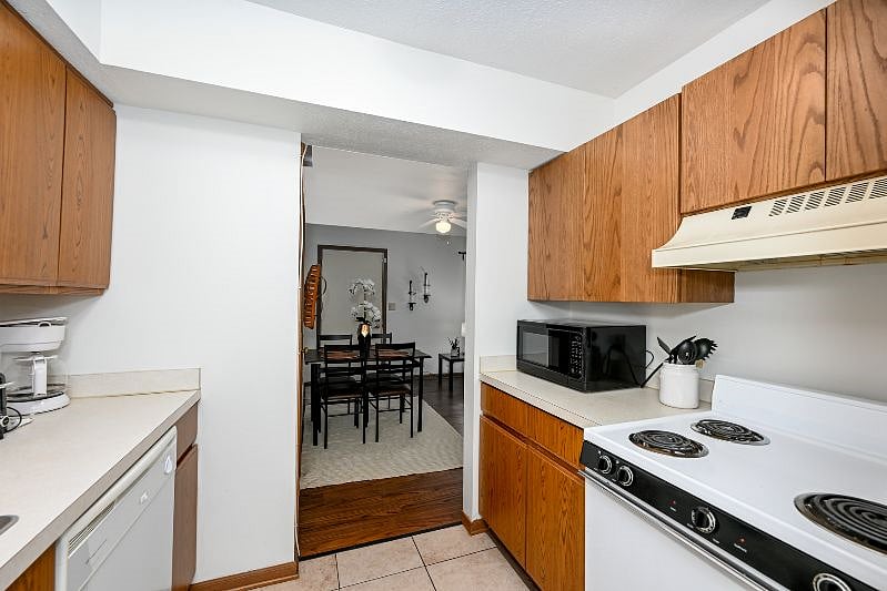 Furnished Finder property 560943_1 photo 8