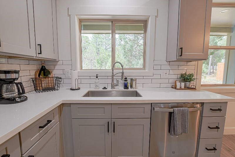 Furnished Finder property 560982_1 photo 7