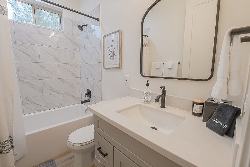 Furnished Finder property 560982_1 photo 19