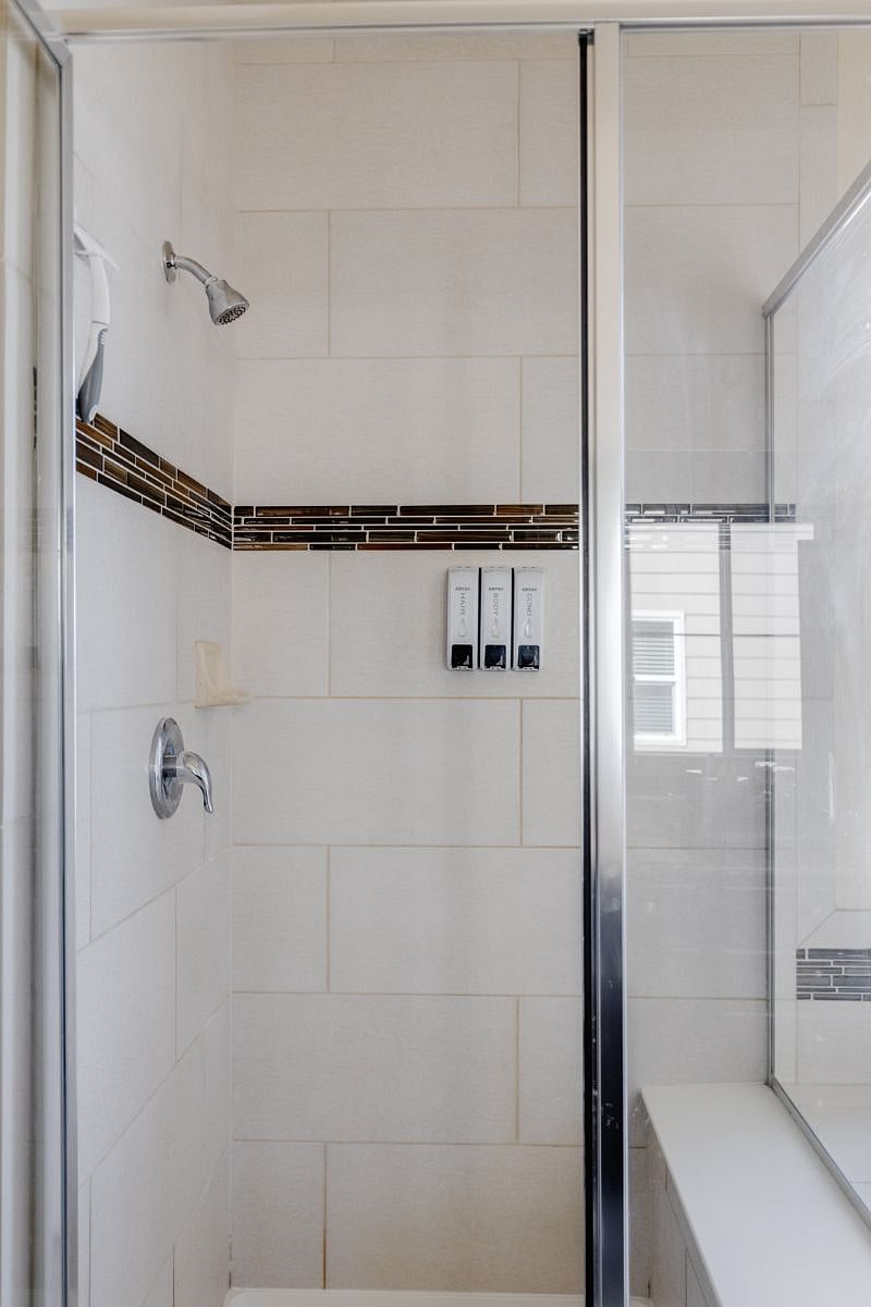 Furnished Finder property 560983_1 photo 16