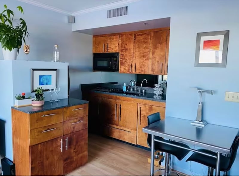 Furnished Finder property 561060_1 photo 6