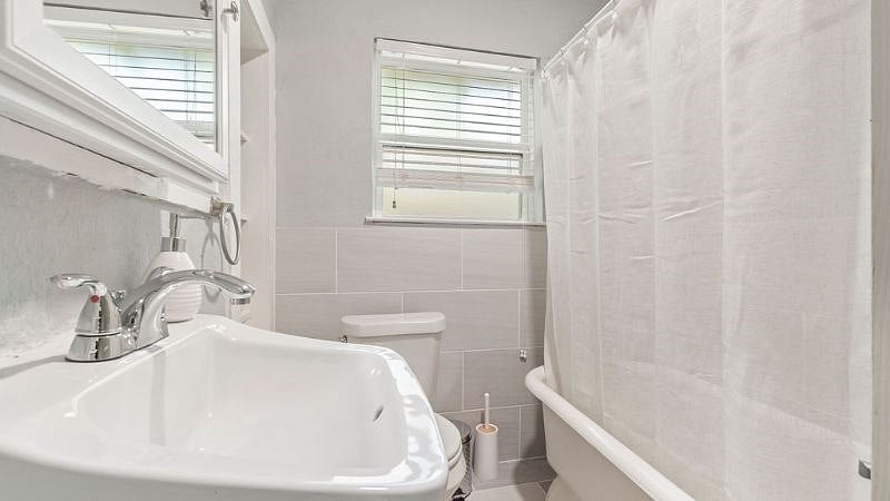 Furnished Finder property 561115_1 photo 4