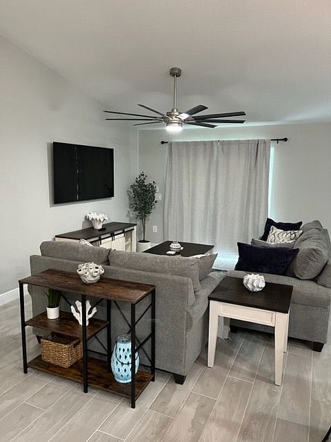 Furnished Finder property 561161_1 photo 13