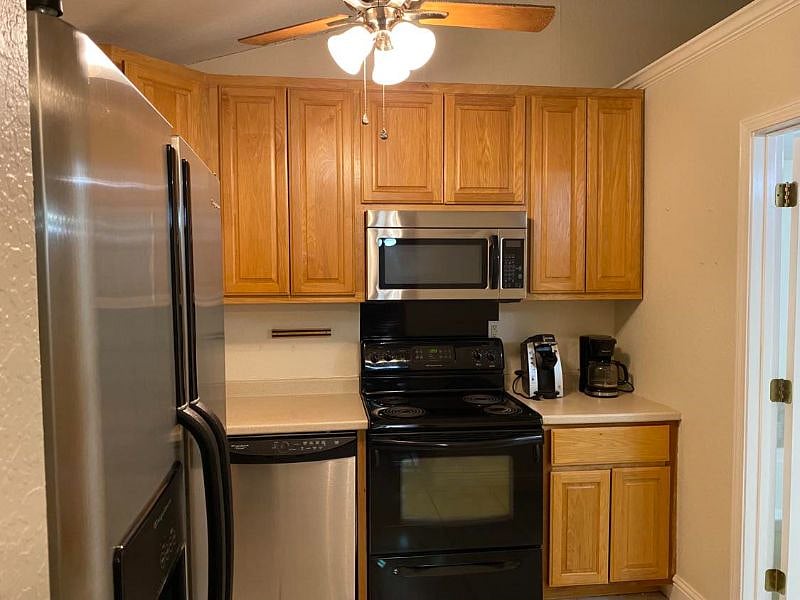 Furnished Finder property 561176_1 photo 3