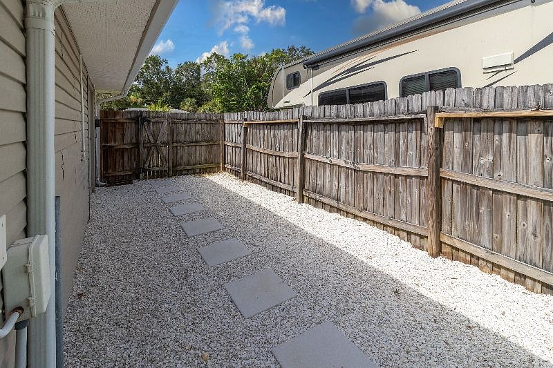 Furnished Finder property 561195_1 photo 26