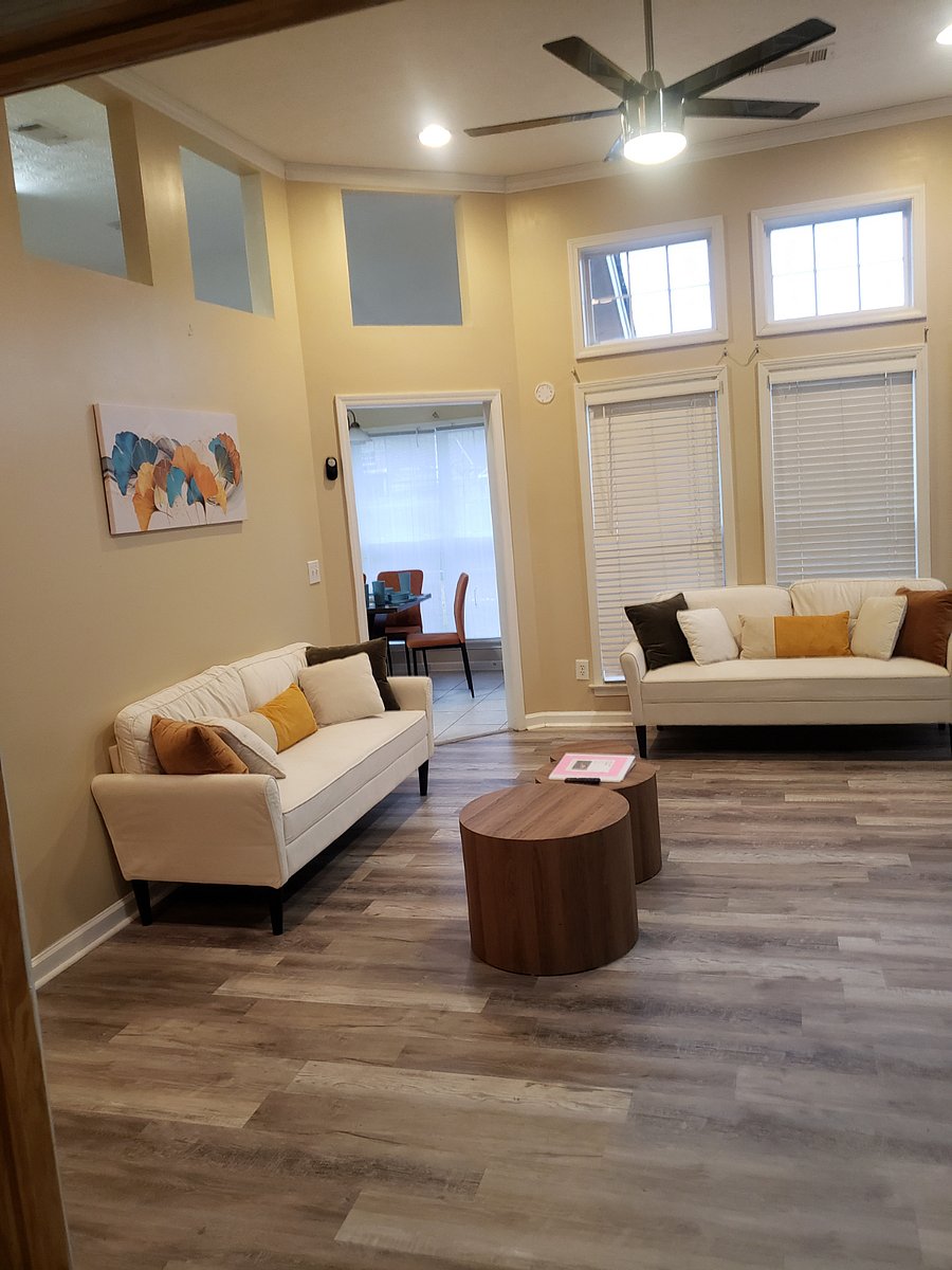Furnished Finder property 561212_1 photo 4