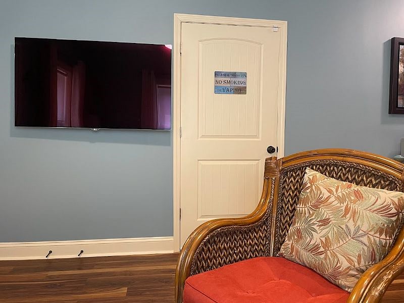 TV with netflix and amazon prime.