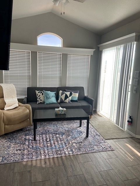 Furnished Finder property 561307_1 photo 4