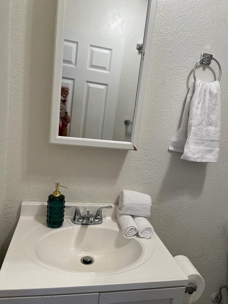 Furnished Finder property 561325_1 photo 7
