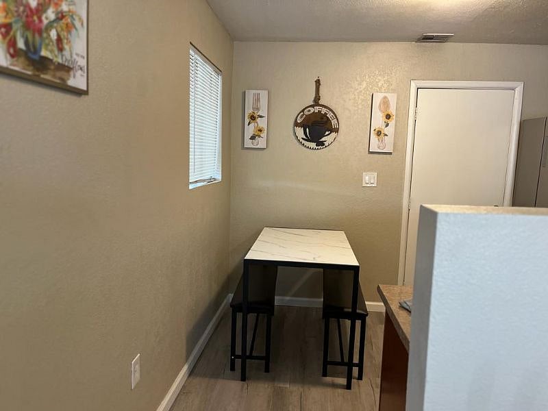 Furnished Finder property 561325_1 photo 15