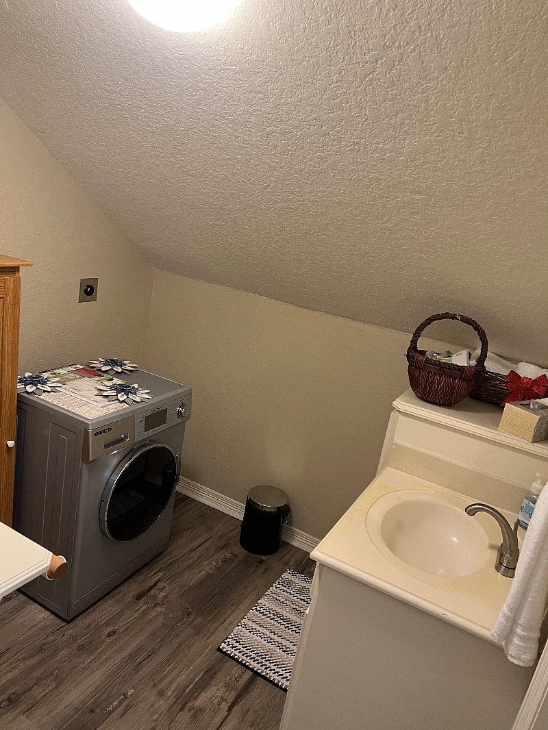 Washer Dryer - Sink