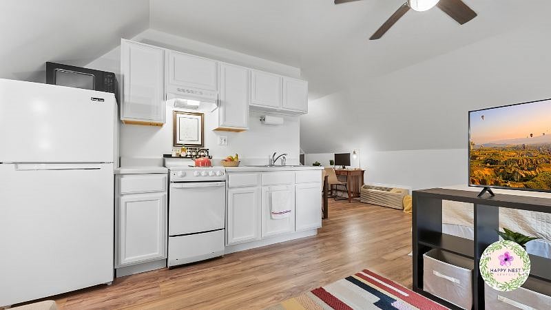 Open floor plan, studio apartment
