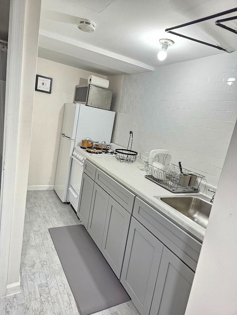 Furnished Finder property 561458_1 photo 7