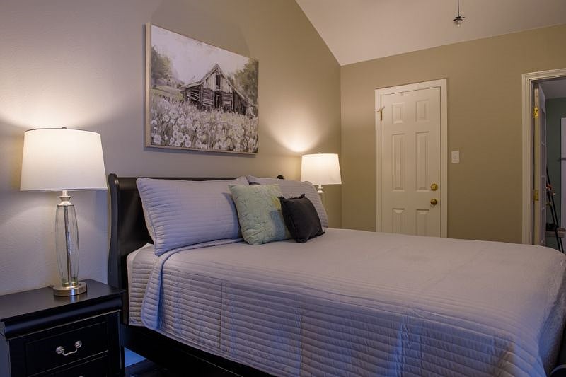 Furnished Finder property 561463_1 photo 15