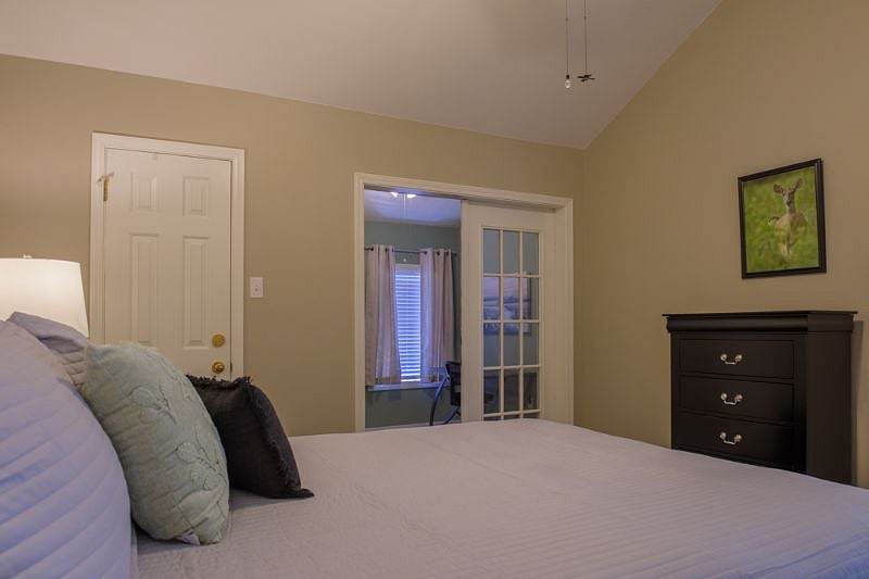 Furnished Finder property 561463_1 photo 16