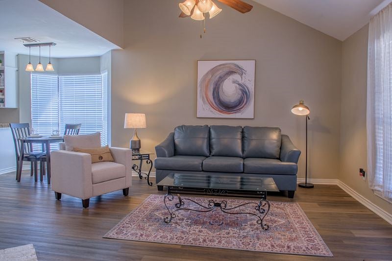 Furnished Finder property 561463_1 photo 3