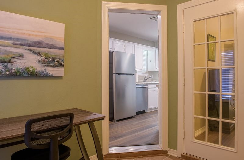 Furnished Finder property 561463_1 photo 20