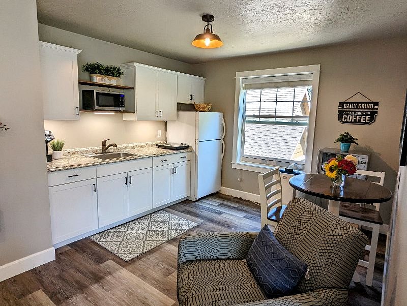 Furnished Finder property 561530_1 photo 4