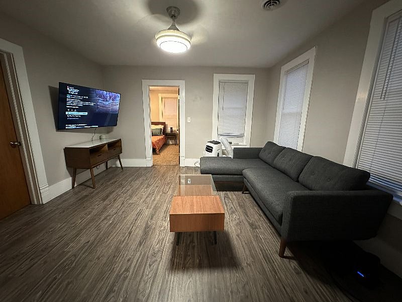 Furnished Finder property 561554_1 photo 3